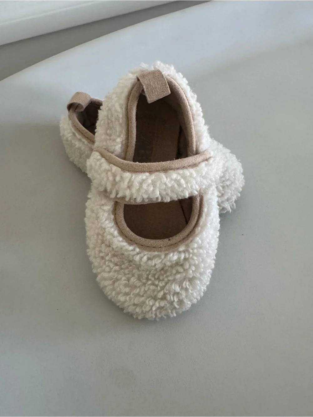 Zara Cream Sherpa Mary Jane Moccasins for Kids (Beige Trim)